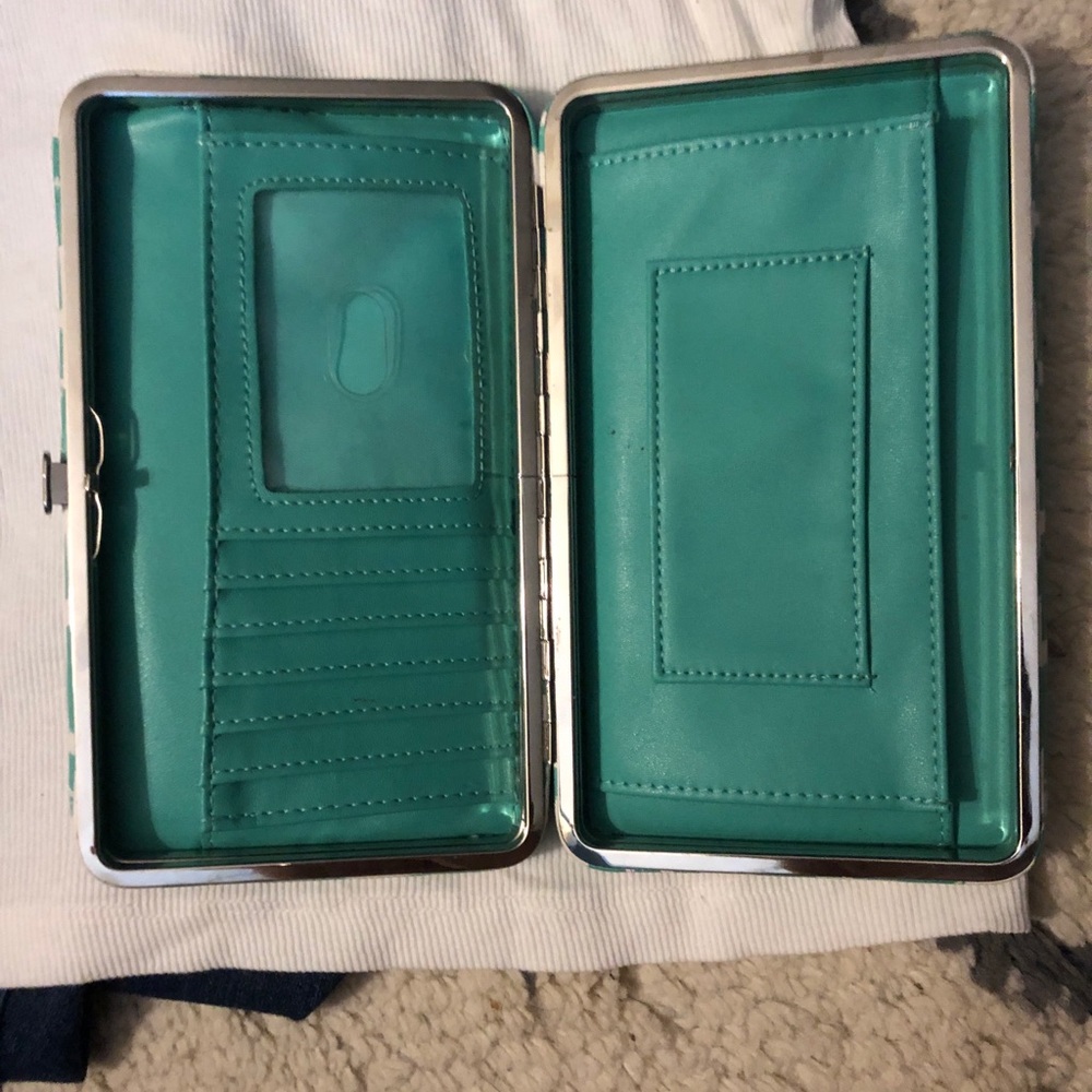 Target wallet - Picture 3 of 5